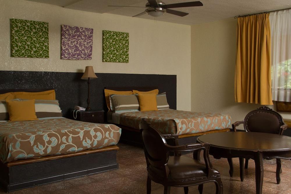 Hotel La Gloria De Calvillo Extérieur photo