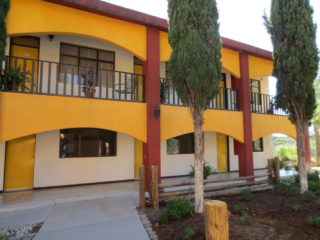 Hotel La Gloria De Calvillo Extérieur photo