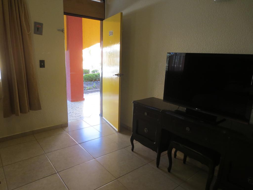 Hotel La Gloria De Calvillo Extérieur photo