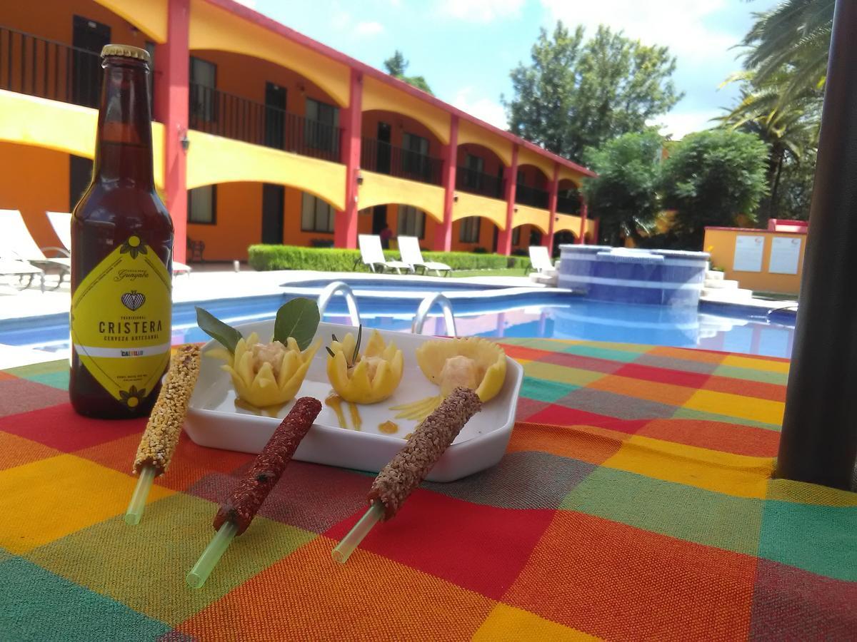 Hotel La Gloria De Calvillo Extérieur photo